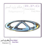 آرم چری جلو پنجره